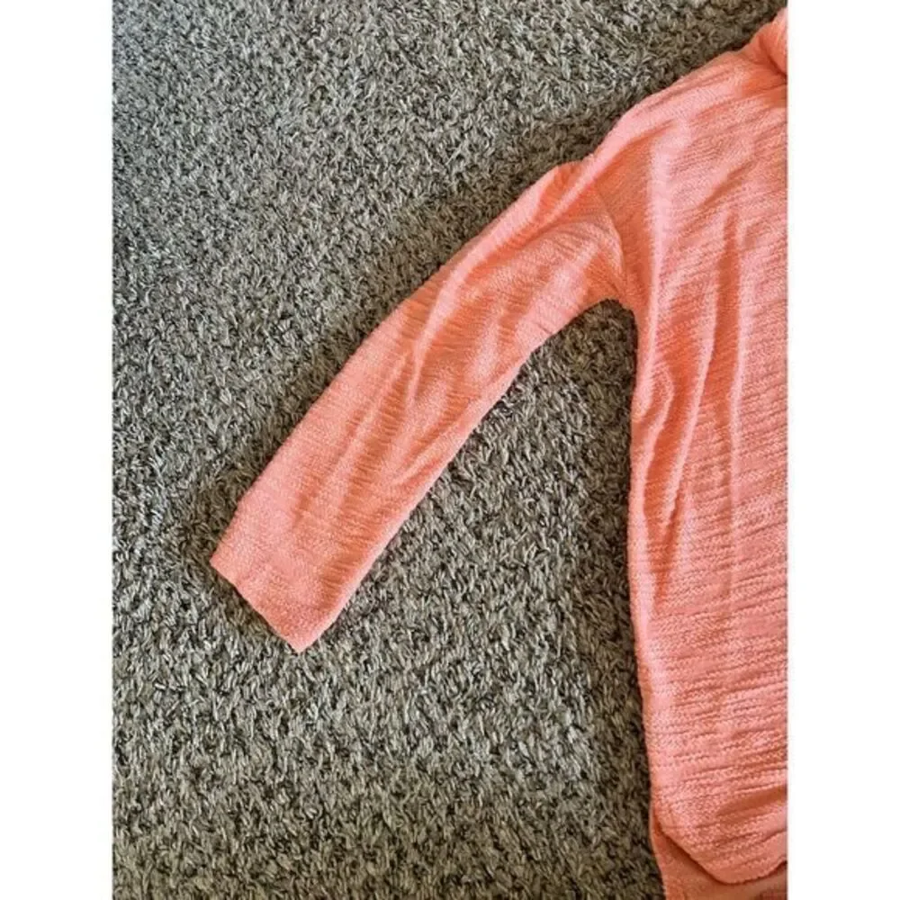 Jones New York peach crowl neck quarter sleeve sweater size medium‎